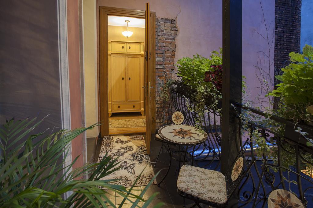 Aparthotel Oberza Краков Экстерьер фото